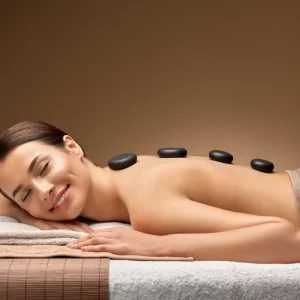 You Are Pretty Hot Stone- und Schröpfmassage Behandlung